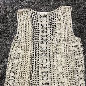 Fringe sleeveless cardigan